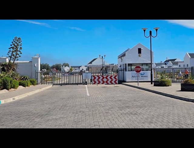 LAND FOR SALE IN LAAIPLEK